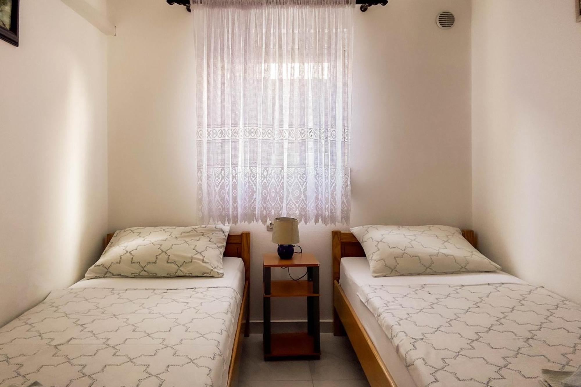 Apartmani Trupeljak Mandre Room photo